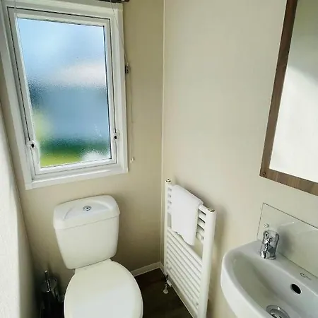 The Hideaway With Hot Tub