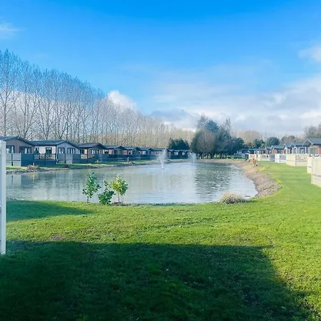 بيت للعطل The Hideaway With Hot Tub